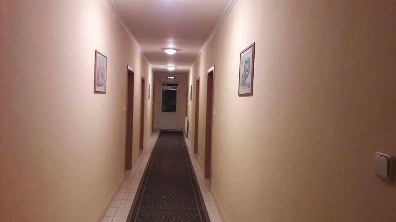 Penzion Europa Diakovce Exterior foto
